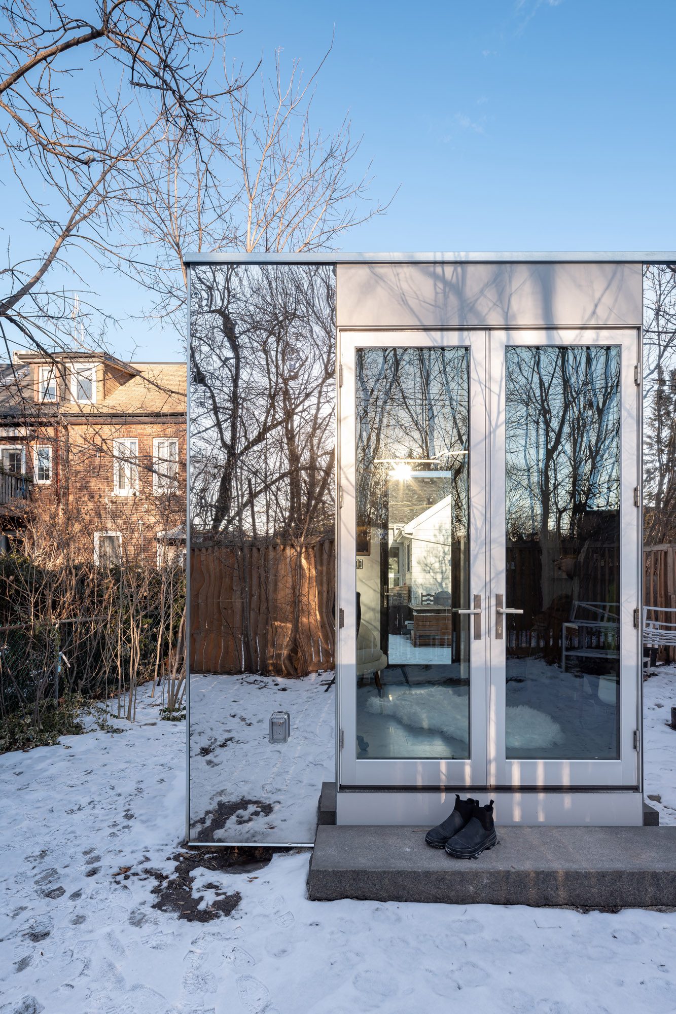 Parkdale Pavilion garden office, Toronto